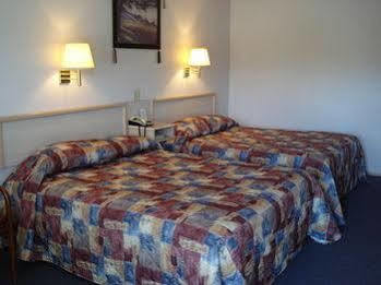 Ace Western Motel Clearwater