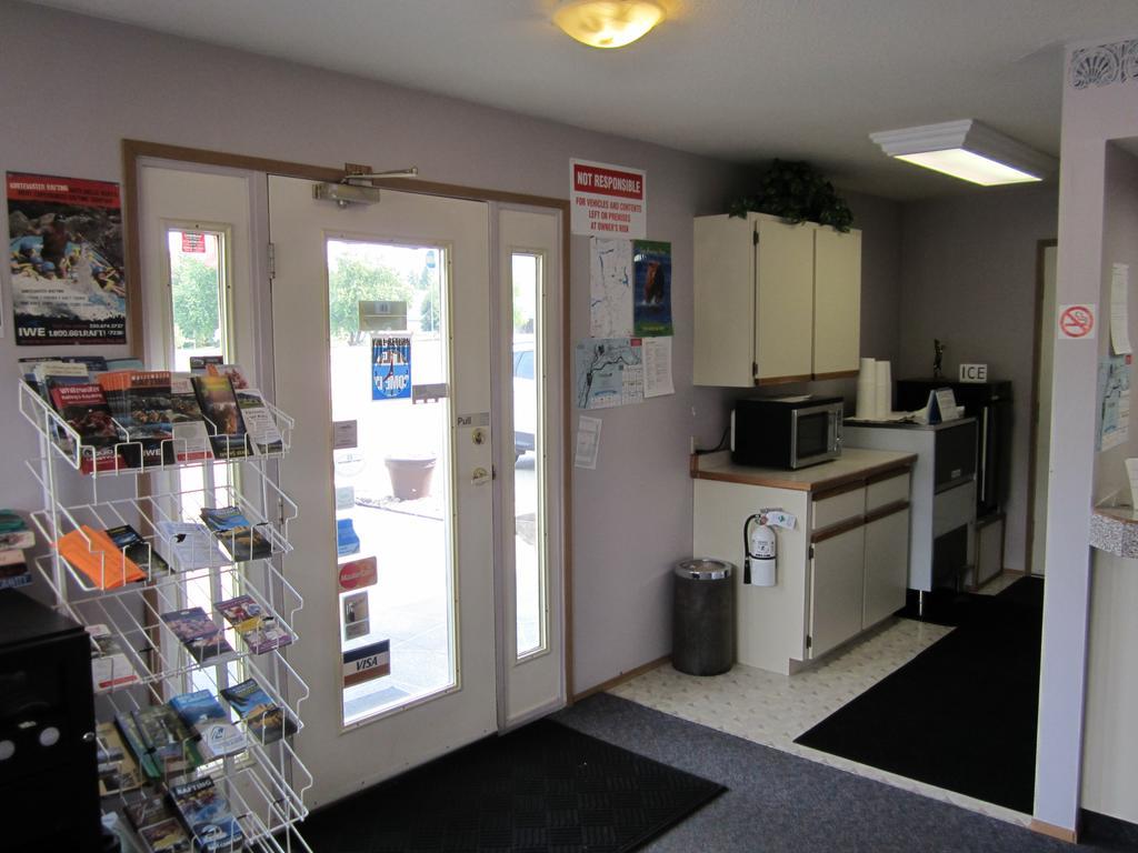 Ace Western Motel 3*