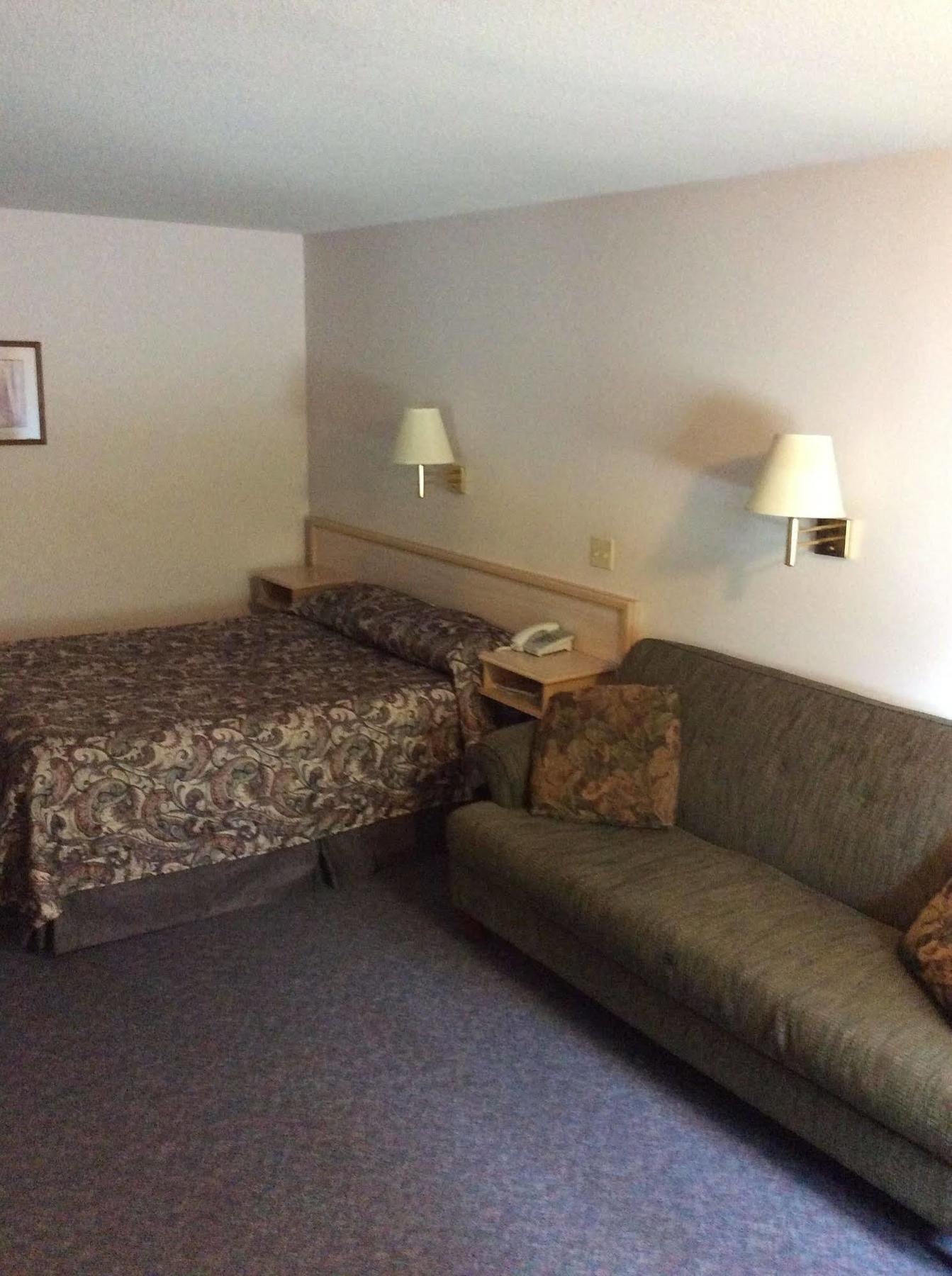 Motel Ace Western